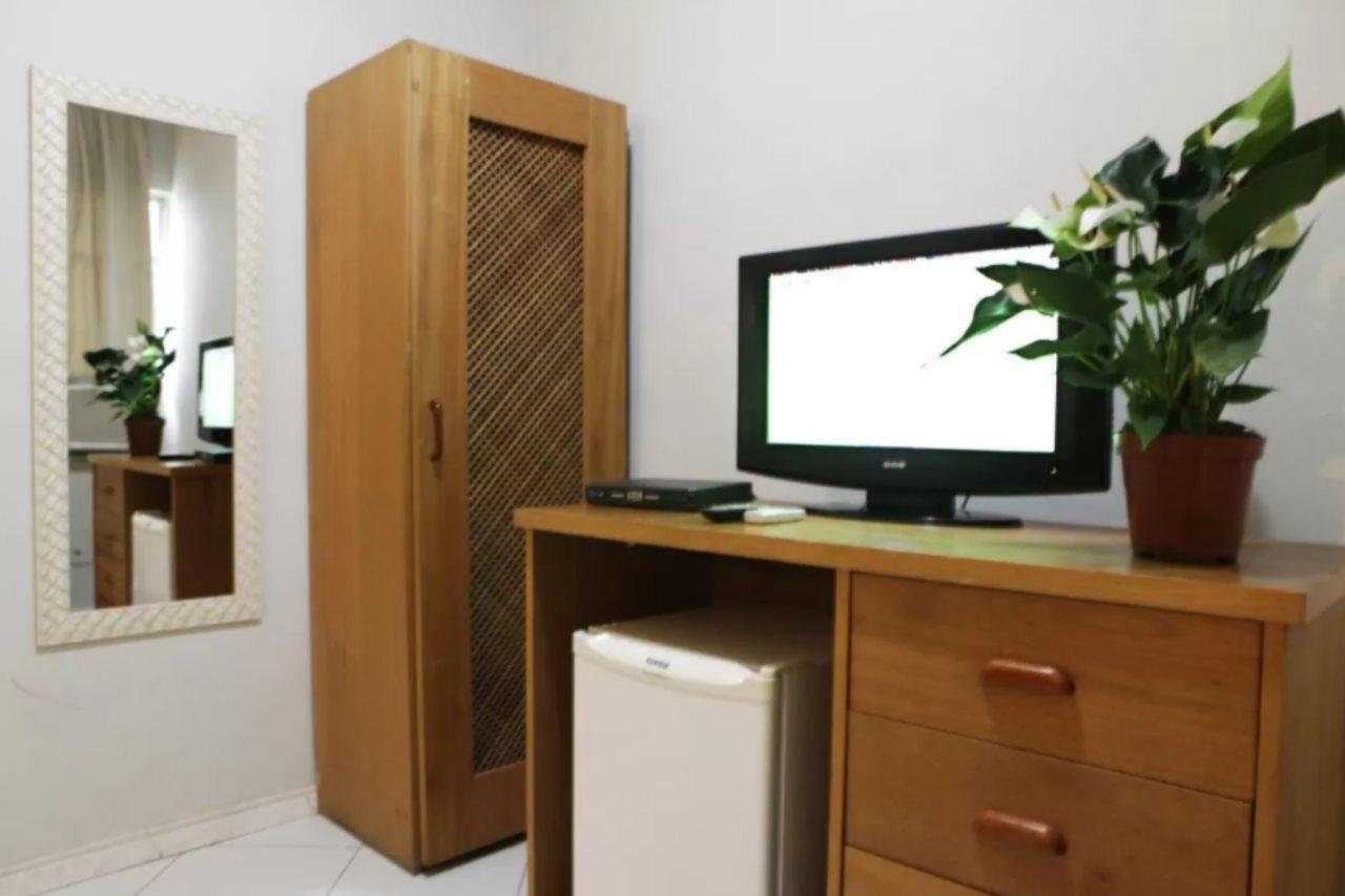 Hotel Novo Biarritz Copacabana Рио де Жанейро Екстериор снимка