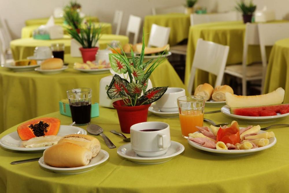 Hotel Novo Biarritz Copacabana Рио де Жанейро Екстериор снимка