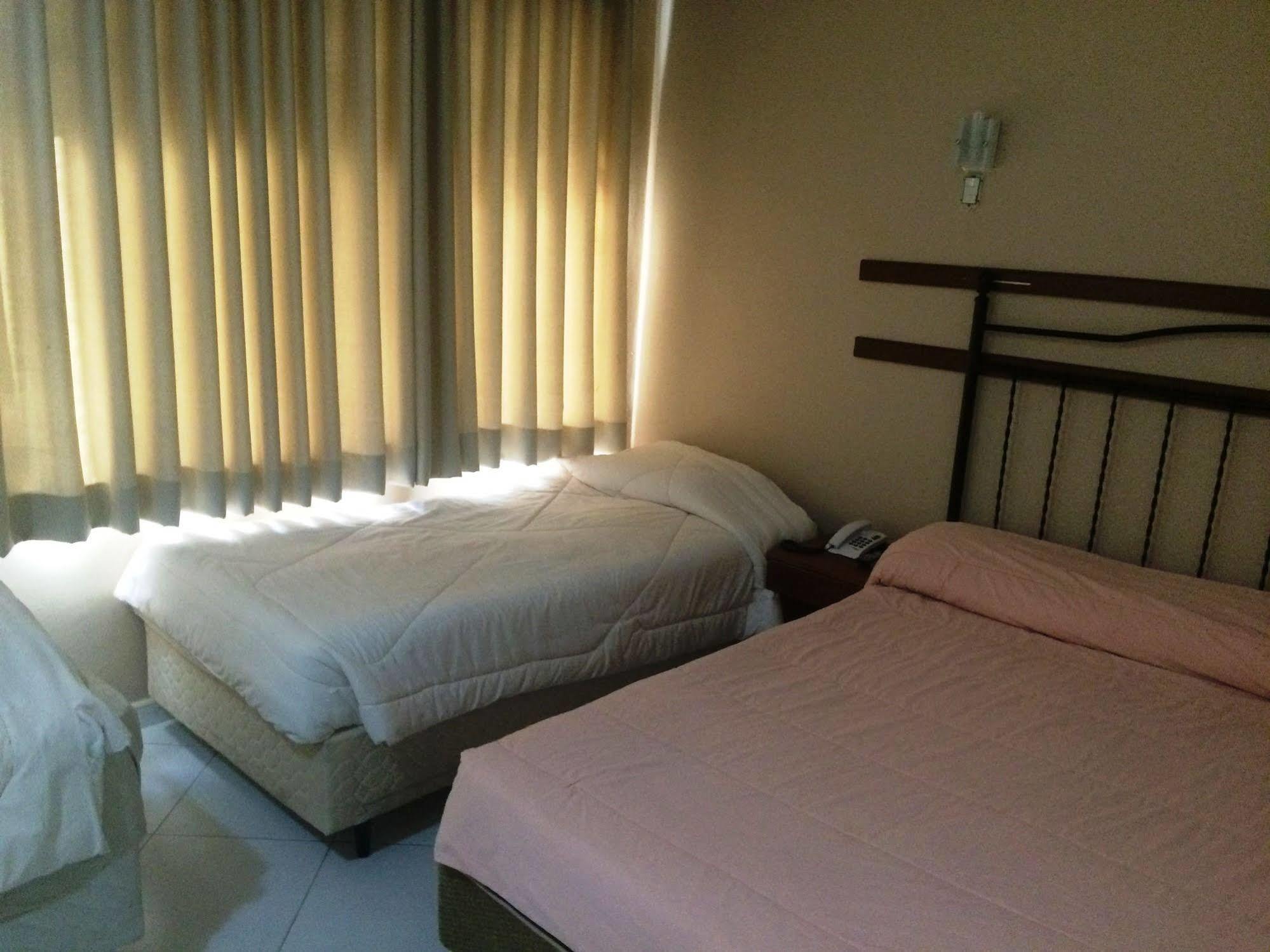 Hotel Novo Biarritz Copacabana Рио де Жанейро Екстериор снимка
